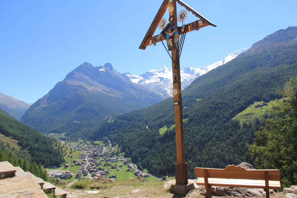Pension Heino Saas-Grund Exteriér fotografie