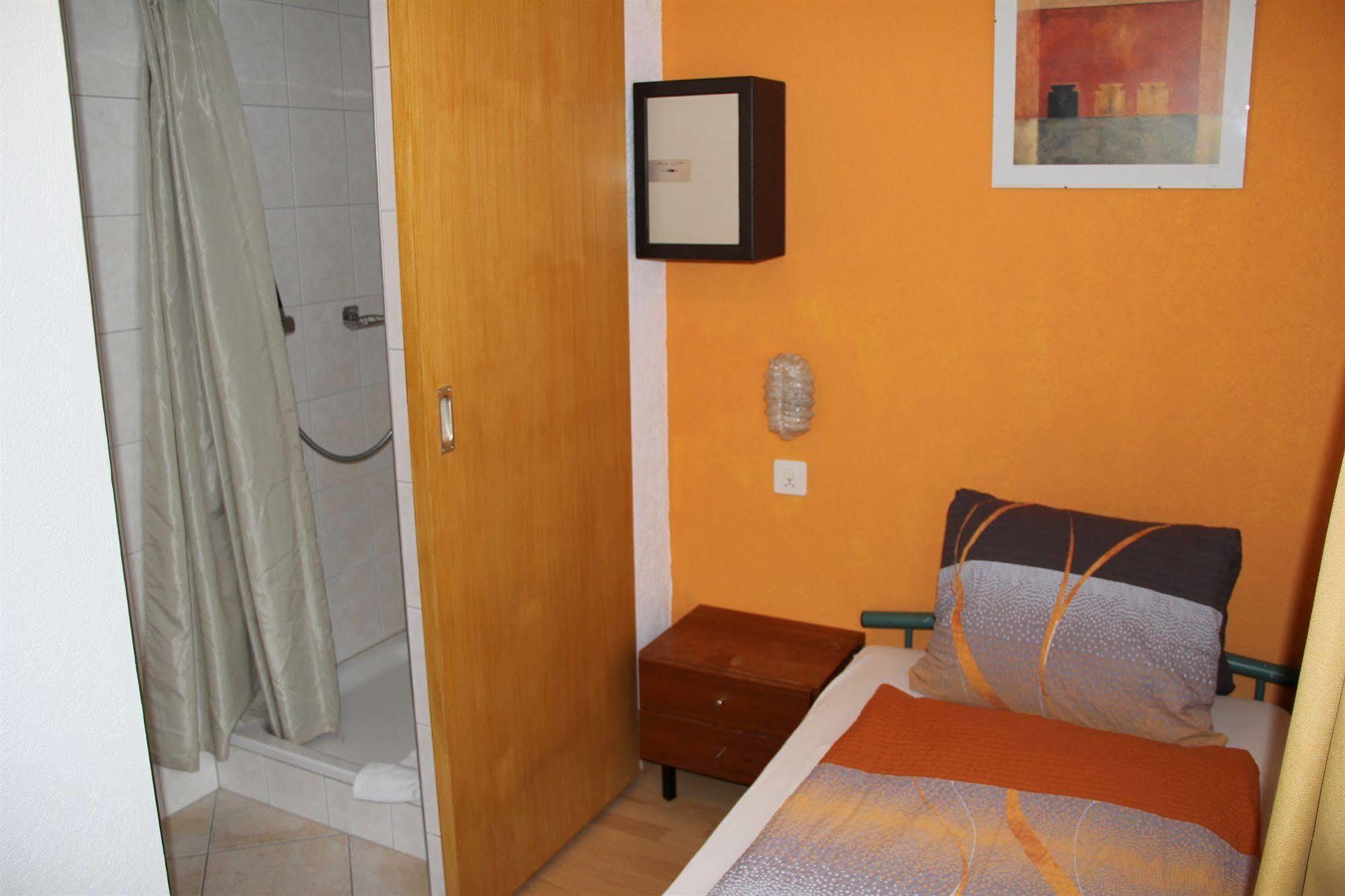 Pension Heino Saas-Grund Exteriér fotografie